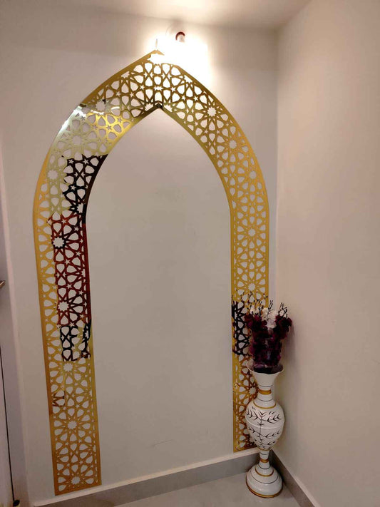 Islamic Gold Acrylic Mehrab Wall Arch – Premium Laser-Cut Decor